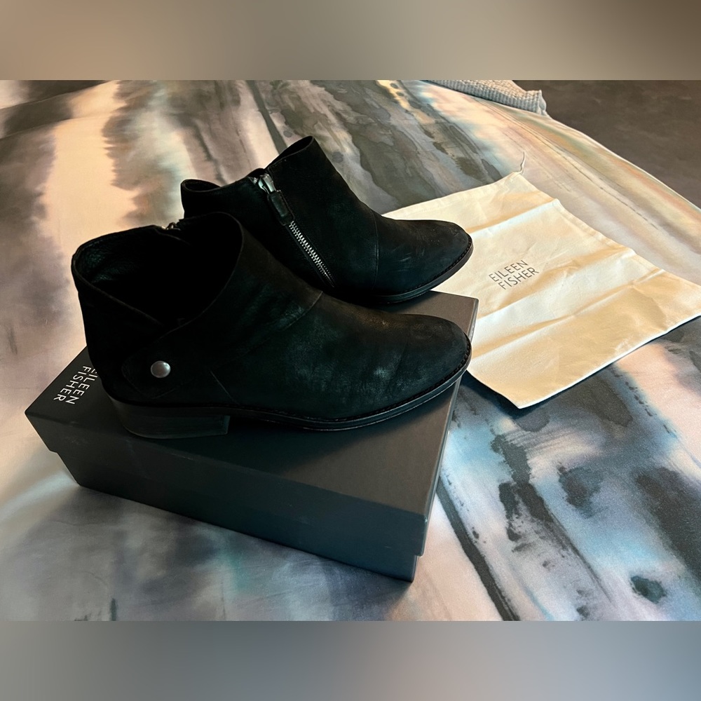 Eileen Fisher Billie Black Nubuck Booties - Size 9.5 - Picture 3 of 8